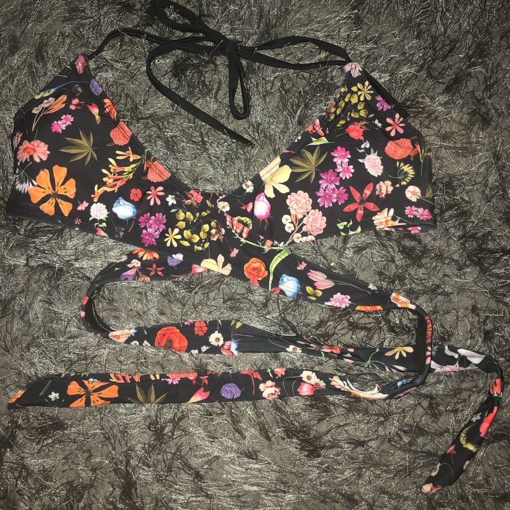 Wrap around bikini top